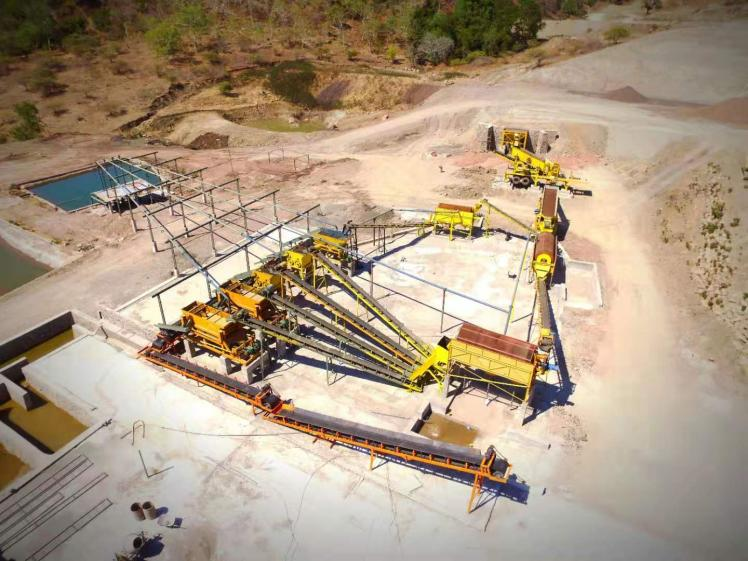 印度尼西亞500t/h 石英石破碎制砂生產(chǎn)線 印度尼西亞500t/h 石英石破碎制砂生產(chǎn)線