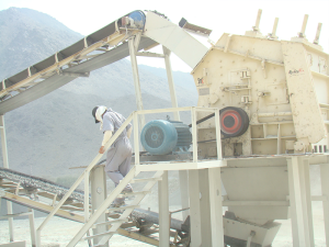 反擊式破碎機處理物料的三種破碎機理